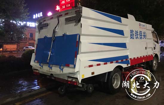 掃路車參數(shù)